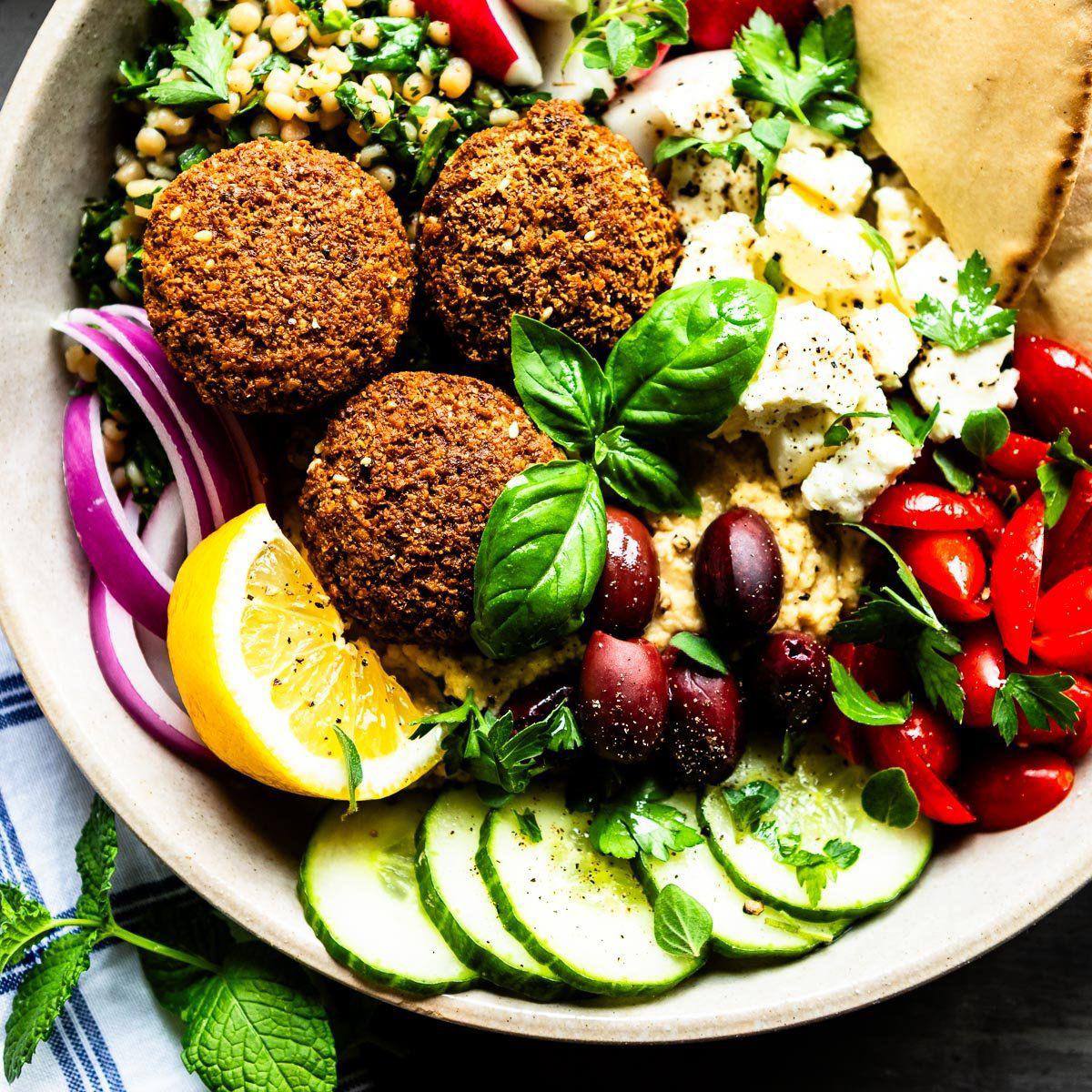 Mediterranean Falafel Bowl (Vegetarian)